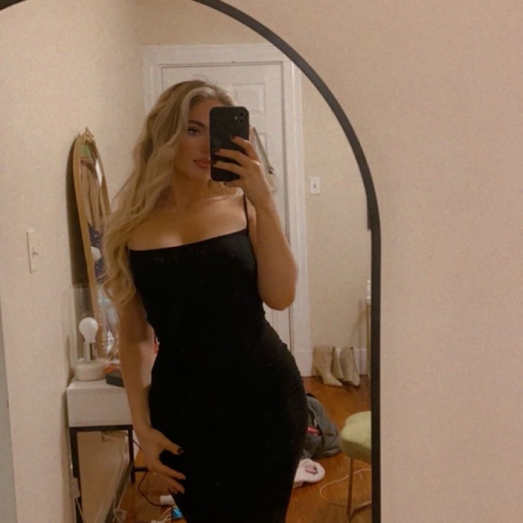 liv_collins